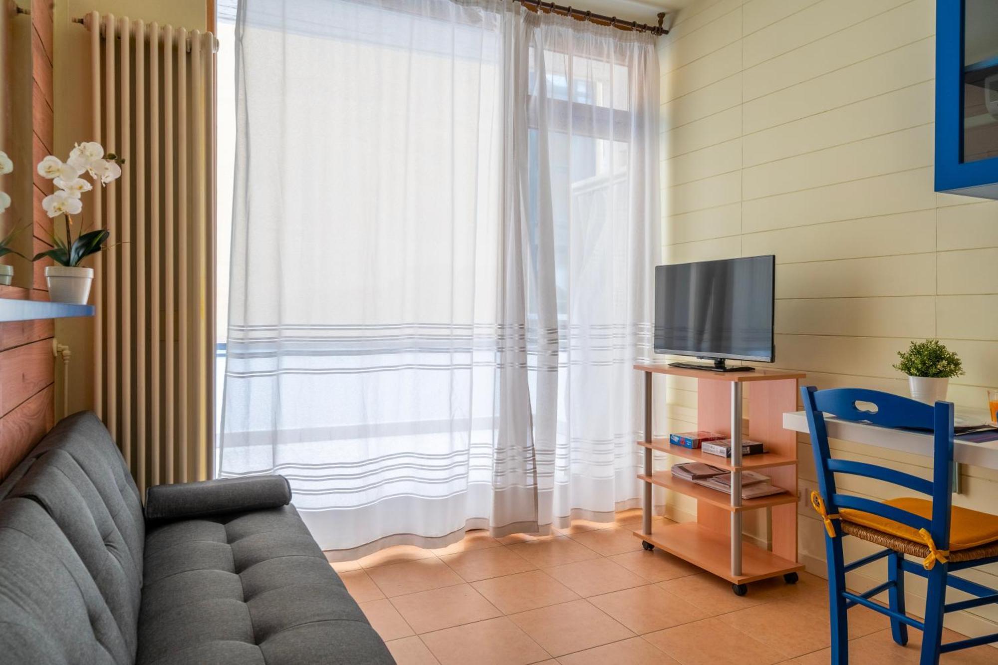 Apartment Universal *